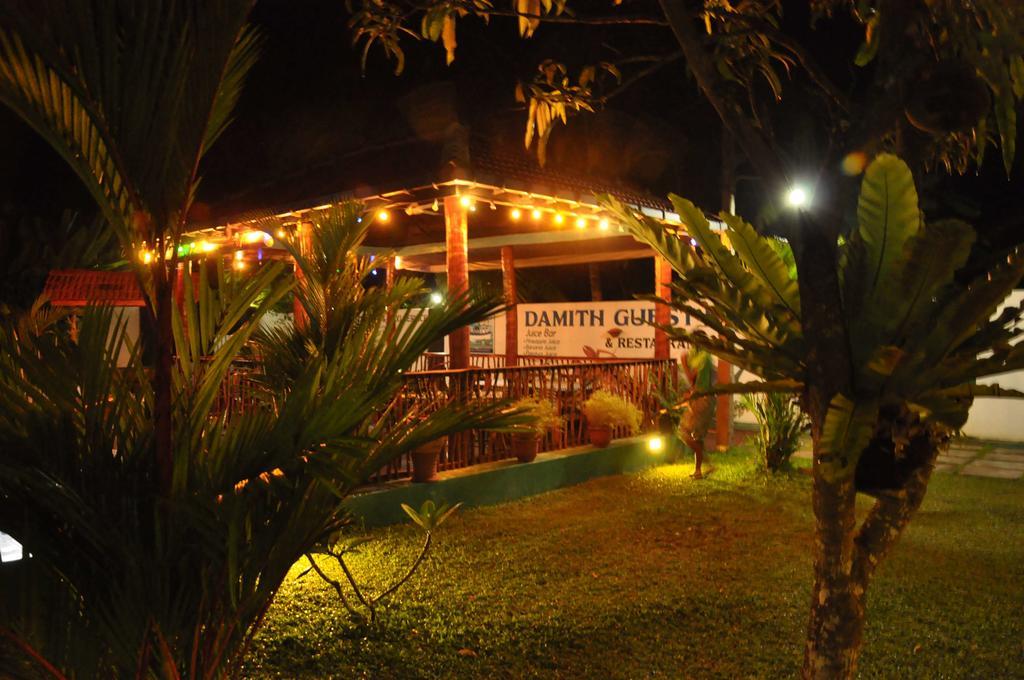 Damith Guest House Unawatuna Exteriér fotografie