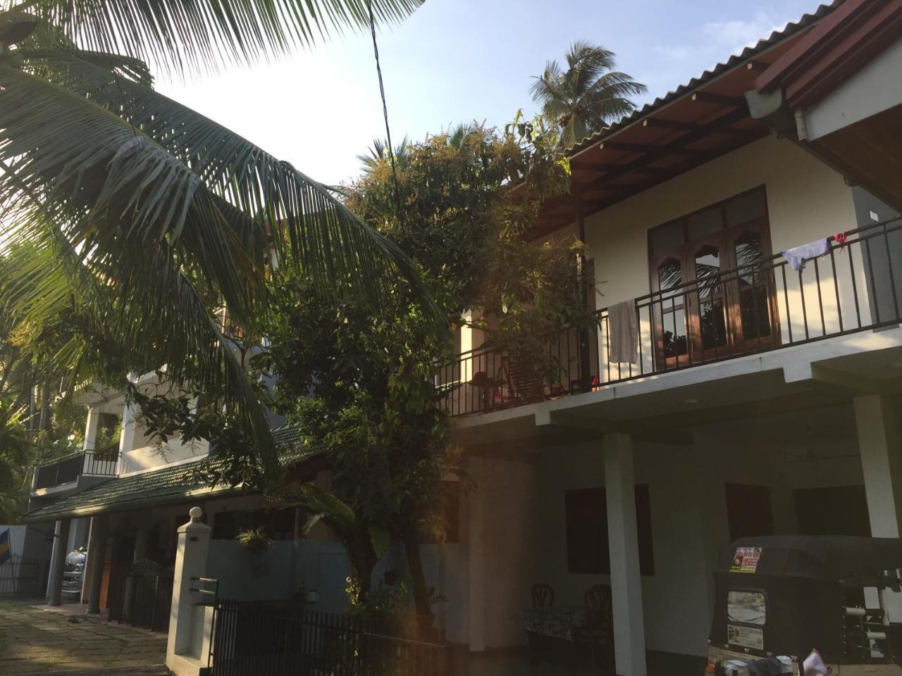 Damith Guest House Unawatuna Exteriér fotografie